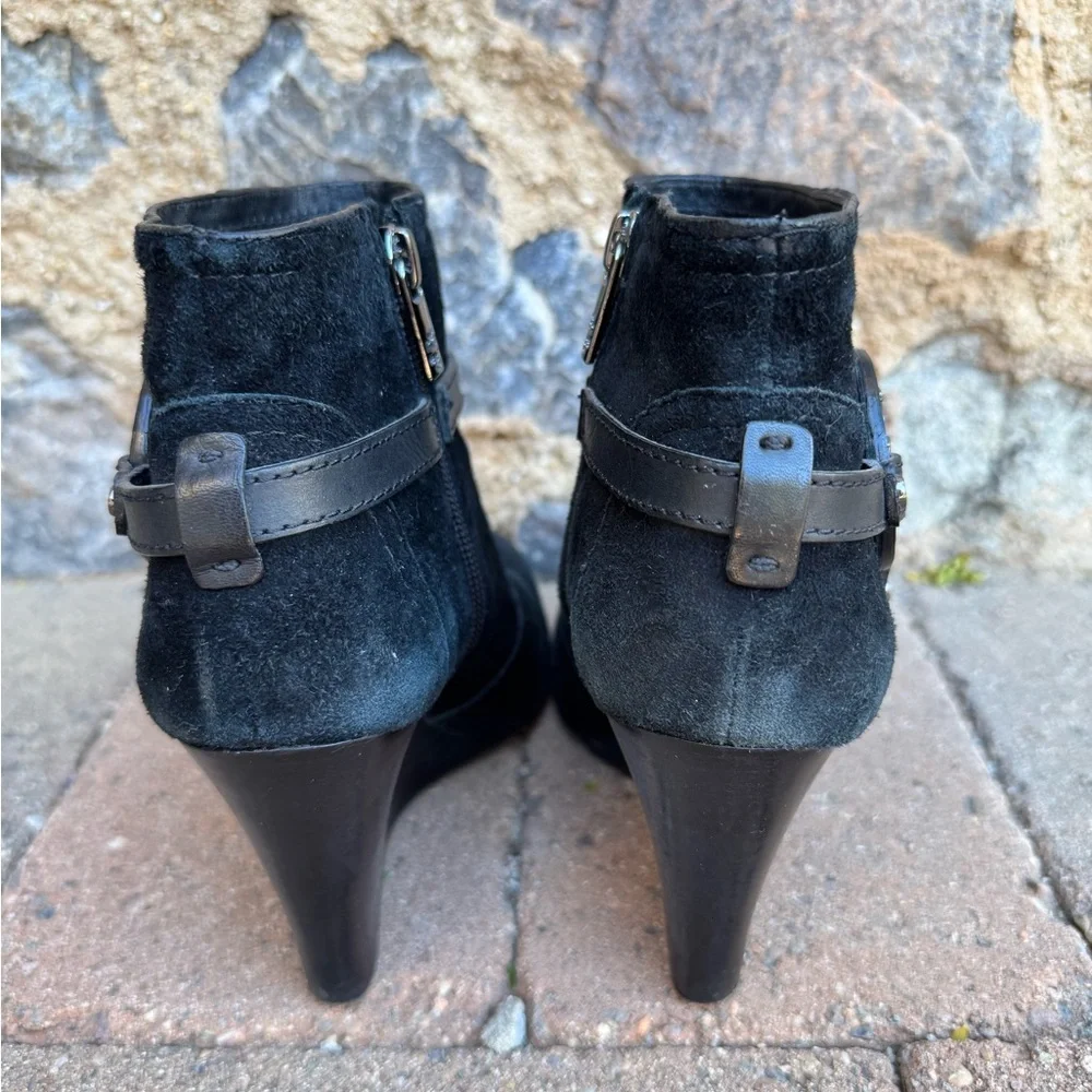 Tory Burch Black Suede Ankle Boots Size 8 - Picture 5 of 6